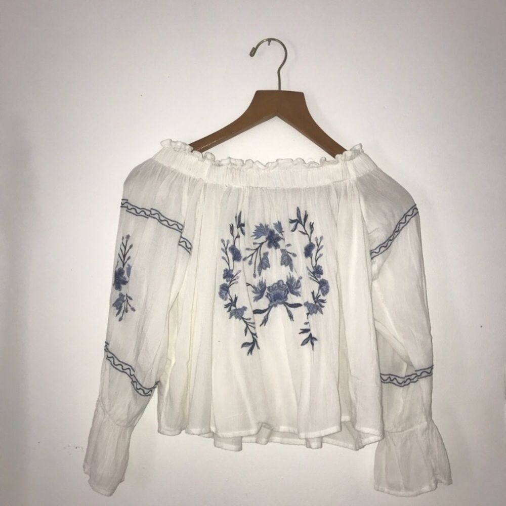 Aeo off the shoulder top